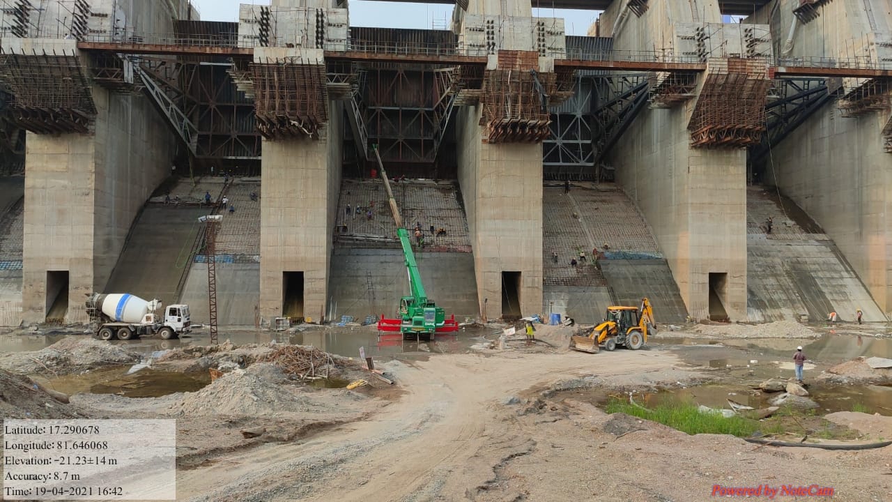 River Sluices-Concrteting of Glacis
